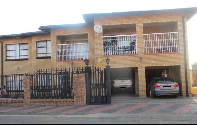 6 Bedroom Property for Sale in Boitekong North West